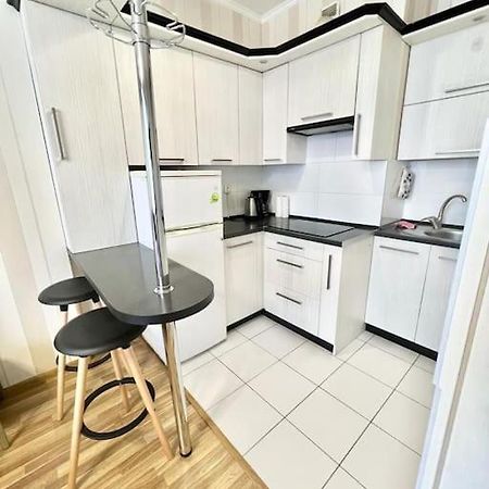Beauty Studio In Center Apartamento Chisinau Exterior foto