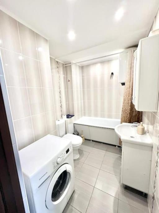 Beauty Studio In Center Apartamento Chisinau Exterior foto
