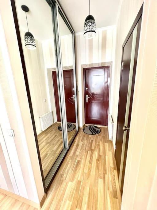 Beauty Studio In Center Apartamento Chisinau Exterior foto